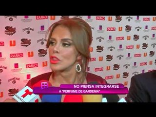 Lucía Méndez junto a joven galán