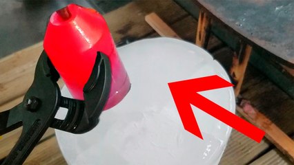 Ferro Quente vs Bloco de Gelo