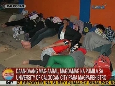 UB: Daan-daang mag-aaral, magdamag na pumila sa University of Caloocan City para magparehistro