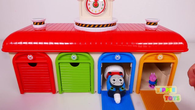 Garage Parking Playset for Kids!! Learn Colors with Play Doh Surprise Toys