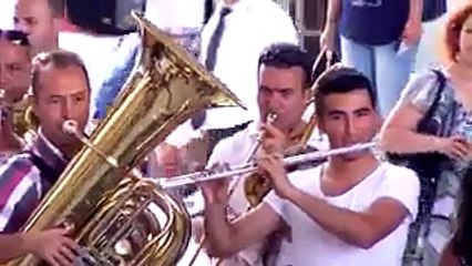 Ankara Tren Garında  "İzmir Marşı"