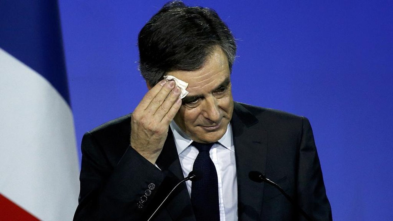 Fillon tenta recuperar popularidade após escândalo