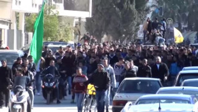 Israil Askerlerinin Öldürdüğü Filistinli Gencin Cenaze Töreni