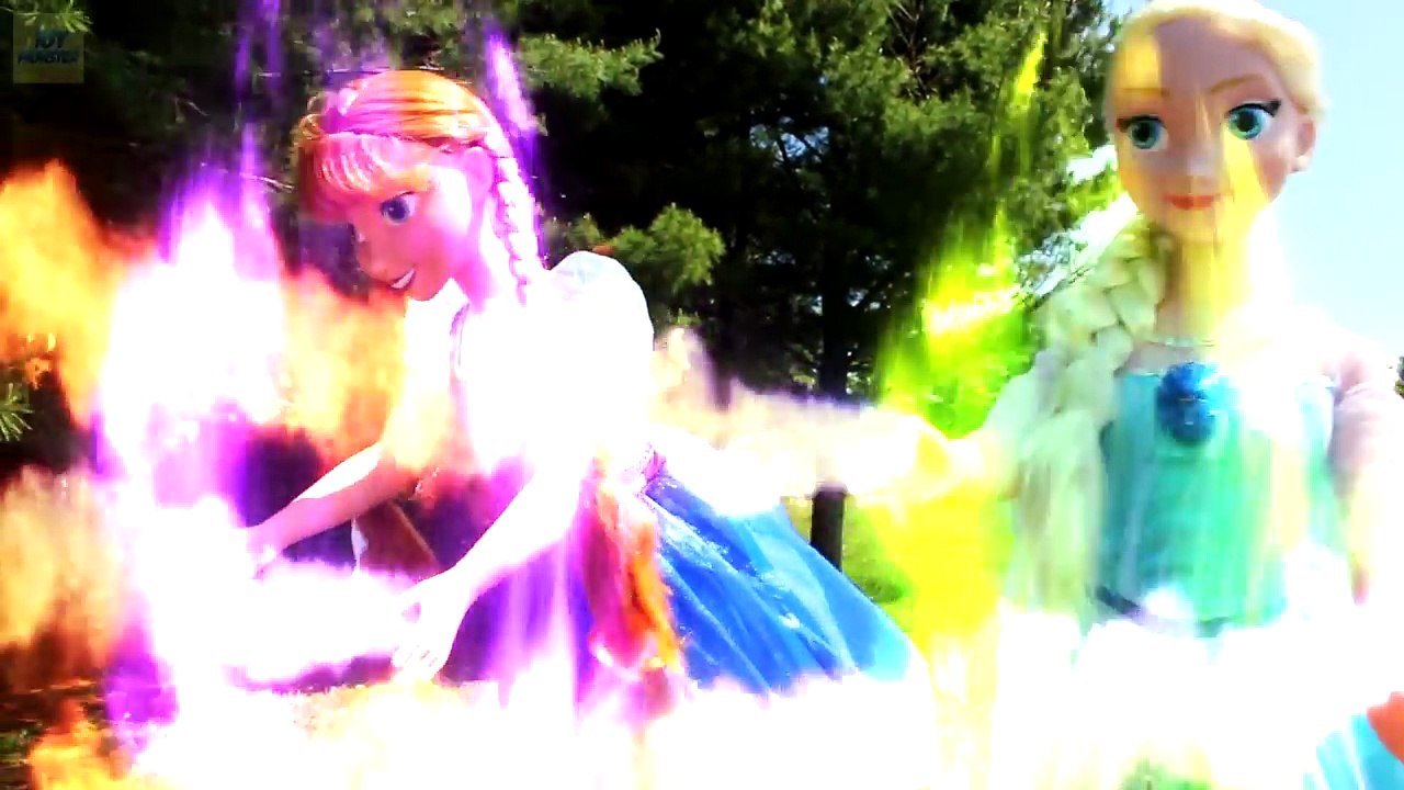 Frozen Elsa & Anna ATTACKED by DOLLS! w/ Spiderman, Pink Spidergirl, Kristoff, Anna Toys,
