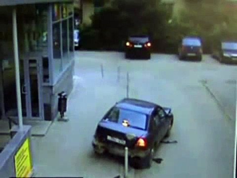 Женская езда: как не надо ездить Жесть!!!