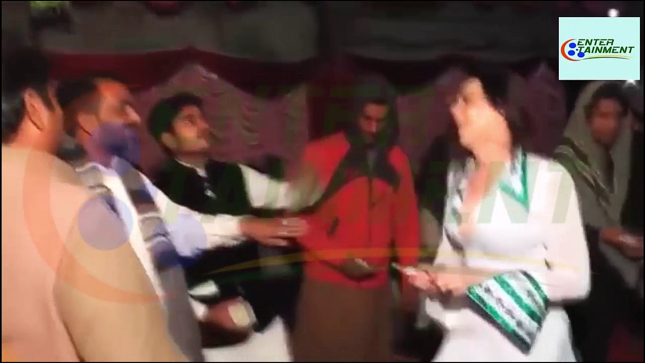 New Best Pakistani Hot Mujra Dance 2016 HD - Entertainment
