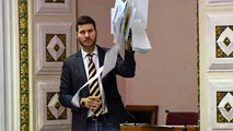 Pernar izgubio živce zbog HDZ-a i poziva učenike na prepisivanje!
