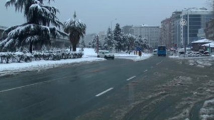 Kar Yağışı Yaşamı Olumsuz Etkiliyor