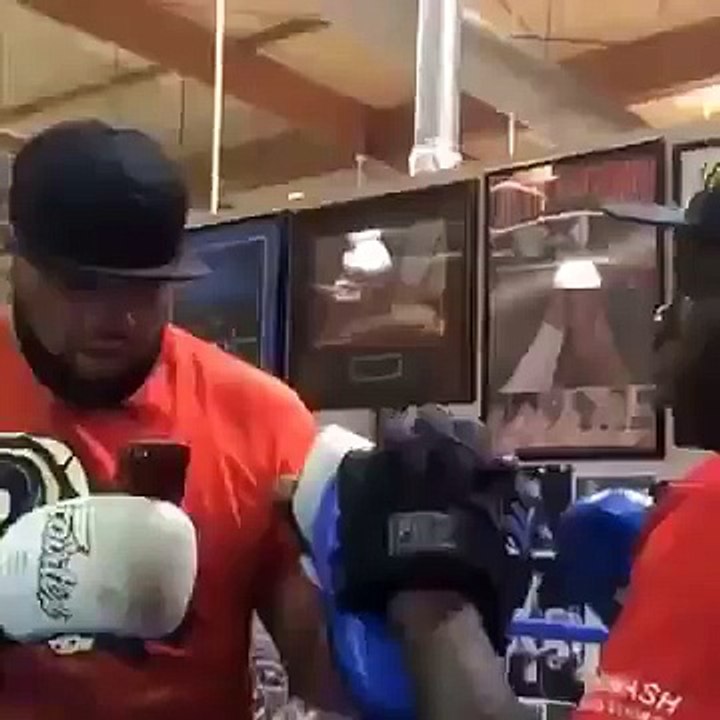 Когда друг купил новый айфон 6 sec