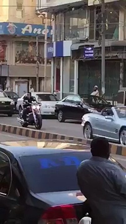 What PTI Faisal Wada Doing On Streets Of Karachi