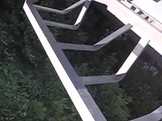 Plus prets, ils feteraient dans nos appartements