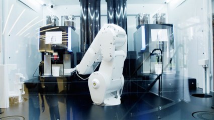 This Robot Barista Makes a Dang Good Latte