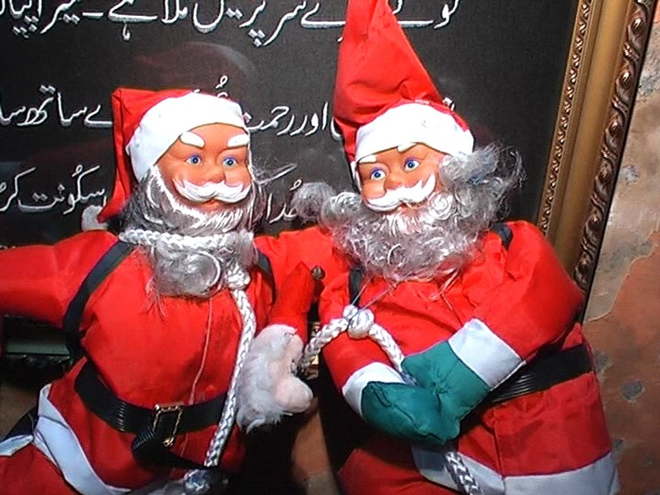 MannanAshraf7111PKG CHRISTMAS TREE... 20.12.13