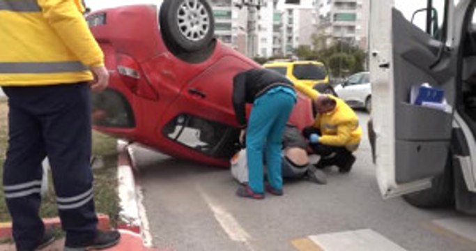 Takla Atan Araçtaki Vatandaşlar Kazayı Hafif Sıyrıklarla Atlattı