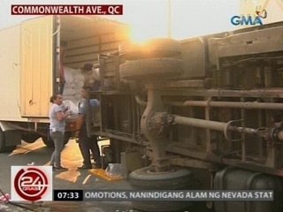 24 Oras: Delivery truck ng yelo, naaksidente; daloy ng trapiko, apektado