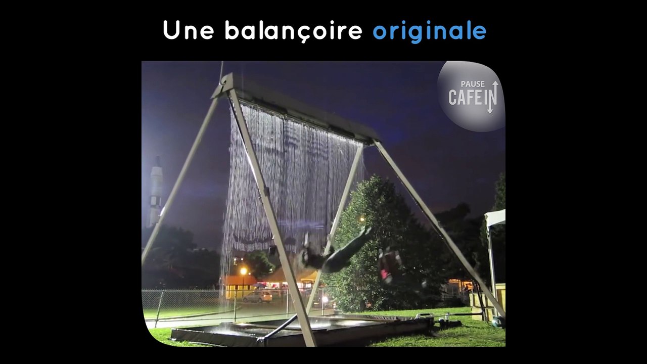 Une balançoire à pluie automatique !