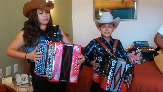 Popurrí de huapangos - Valeria Torres con Ivan Flores