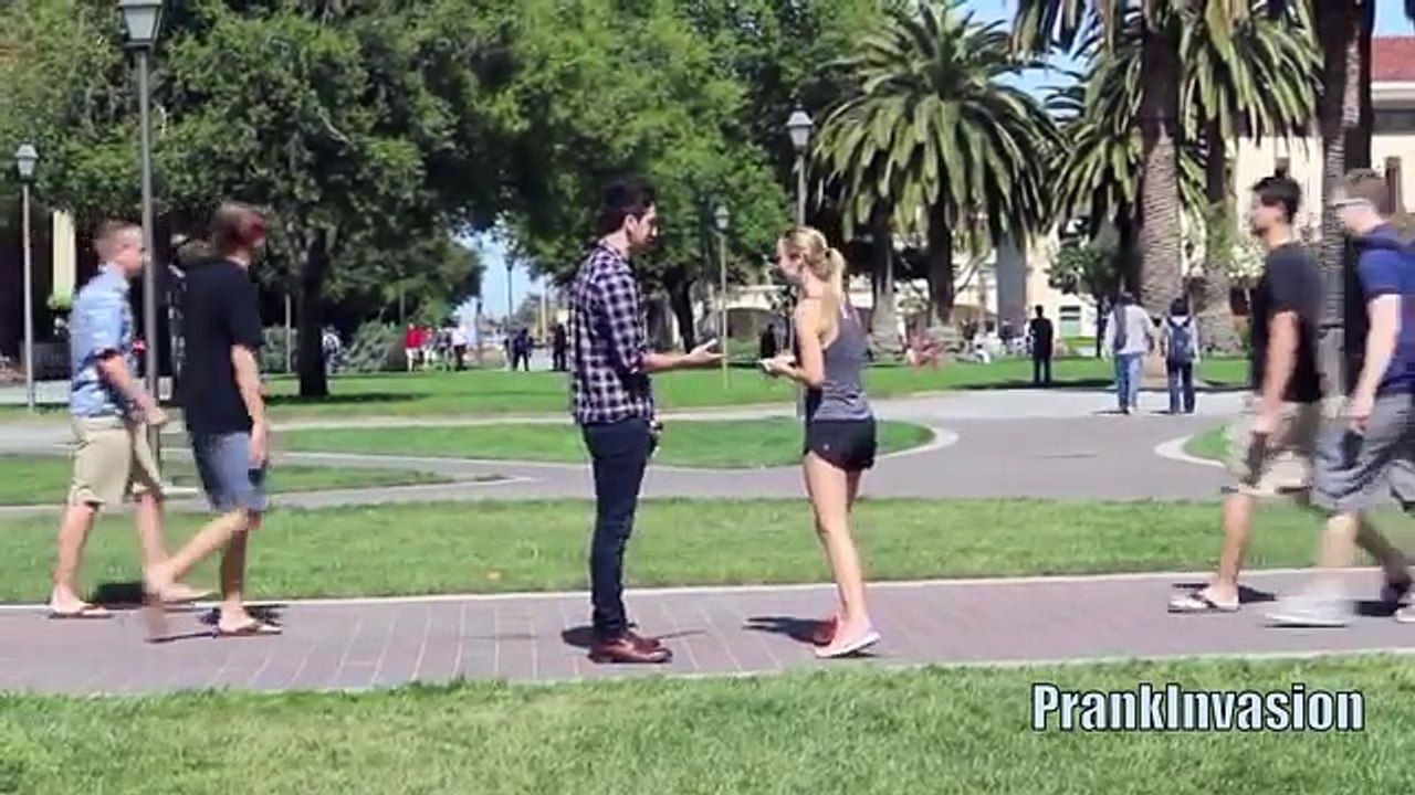 YES Comment embrasser une fille en moins de 5 secondes 2