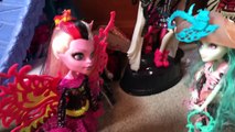 Princess Ella & Play Doh Girl from Fun Factory playing with monster high dolls and shopkins. Fun fun