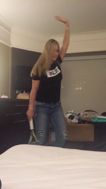 Belinda Bencic - Jubel-Parodie