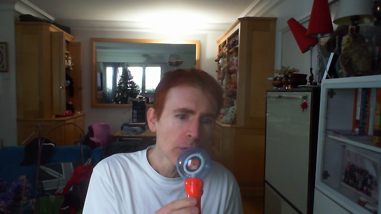 Wiwi égratigne "je suis" de Michel Corringe