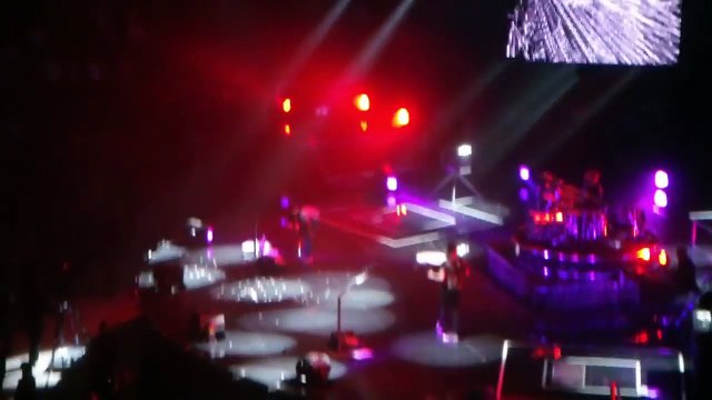 Muse - Unnatural Selection - Palais Omnisports de Paris-Bercy - 11/17/2009