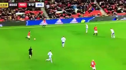Le double une-deux de grande classe entre Anthony Martial et Juan Mata !