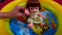 Mell Chan Baby Girl Fun Playing Ball Pit Baby Doll Bath Time & Learn Colors BABY DOLL
