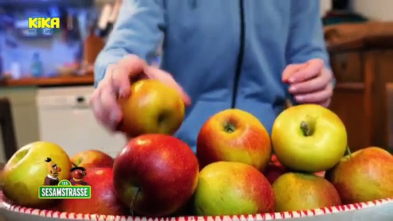 Sesamstraße Krümelmonster macht einen Geschmackstest Mehr auf KiKA de