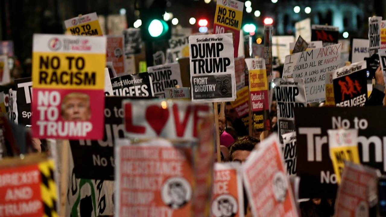 Proteste gegen britische politik gegenüber donald trump