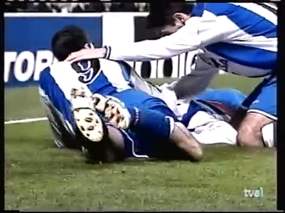 17.10.2001 - 2001-2002 UEFA Champions League Group G Matchday 4 Manchester United 2-3 Deportivo de La Coruna