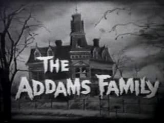 pub- The Addams Family - Original Crest Toothpaste Opening