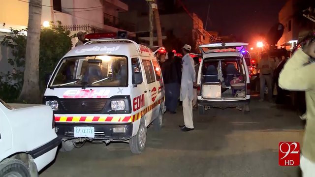 Police encounter during a house robbery in Karachi, 3 dacoits killed 31-01-2017 - 92NewsHD