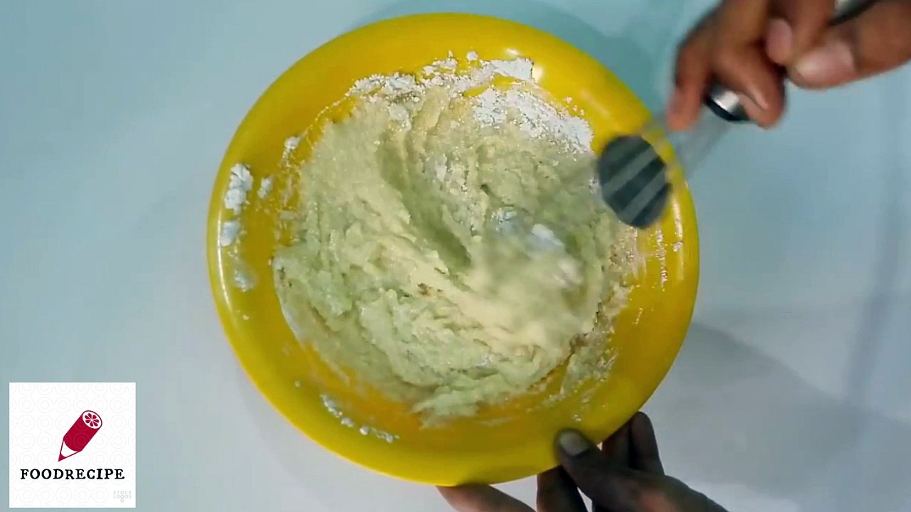 Semolina Cake  Rava Cake  Sooji Cake in Pressure Cooker Recipe