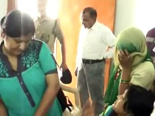 Police Captured Call Girls In Nainital- India