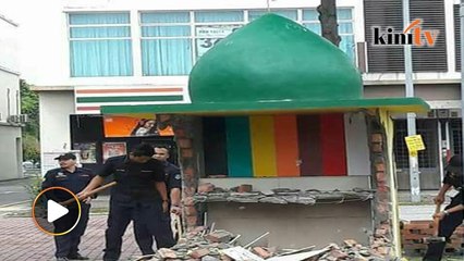 Video: MPK roboh tokong menyerupai masjid
