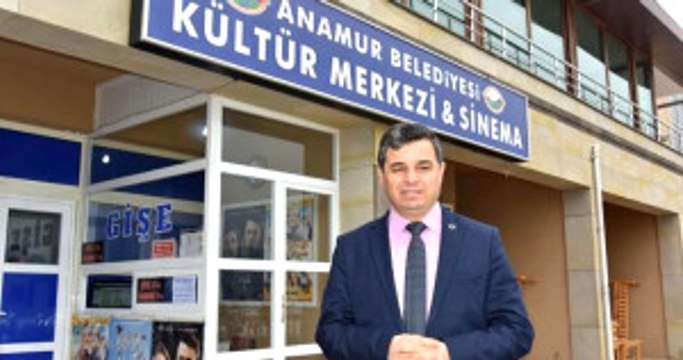 MHP'li Başkan, Mahsun Kırmızgül'ün Vezir Parmağı Filmine Sansür Getirdi