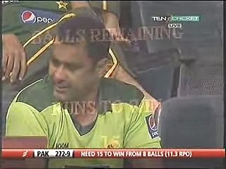 Brilliant Performance of Abdul Razzaq Vs South Africa In Abu Dhabi UAE (31st oct 2010) - YouTube
