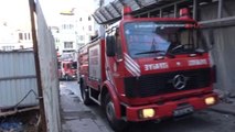 Beyoğlu'nda Yangın Paniği. Istiklal Caddesi'ndeki Iş Merkezine de Sıçradı