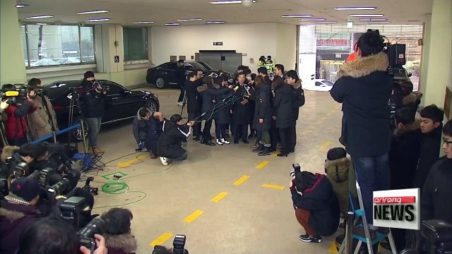 Ambassador to Myanmar questioned over corruption scandal, independent counsel seeks direct questioning with President Park