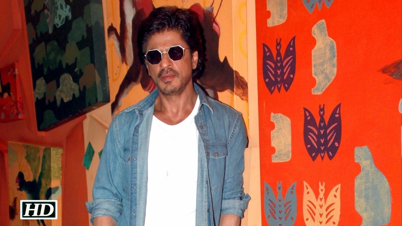 I am a hero would like to remain a hero SRK on joining Politics