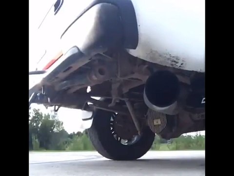 This Duramax sounds like a straight up jet!! Listen to that Danville STG2R turbo spool up.