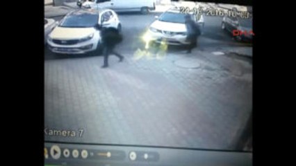 Kendilerini Polis Olarak Tanıtıp 1 Milyon Dolar Gasp Ettiler