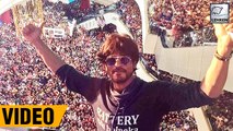 Shah Rukh Khan DANCES With Fans In Pune | Raees | LehrenTV