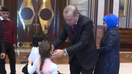 Suriyeli Gözyaşı ve Ailesi Cumhurbaşkanlığı Sarayı'nda