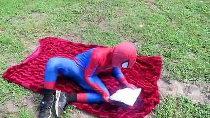 Spiderman vs Joker Crazy Carpet Ride! - w/ Pink Spidergirl Lip Balm Bonanza! - Funny Superheroes :)