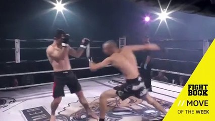 Fair play, il remet en place l'épaule de son adversaire pour continuer le combat