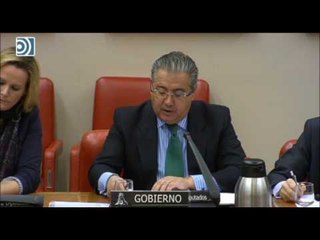 Zoido anuncia medidas urgentes para combatir la siniestralidad en las carreteras