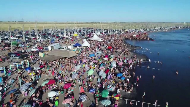 Argentina establece récord Guinness de flotación colectiva