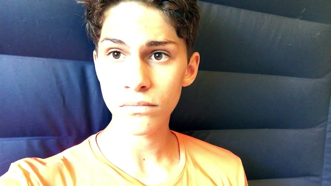 DAILYMOTION OU YOUTUBE?QUAL VOU CONTINUAR DEPENDE DE VOCÊS